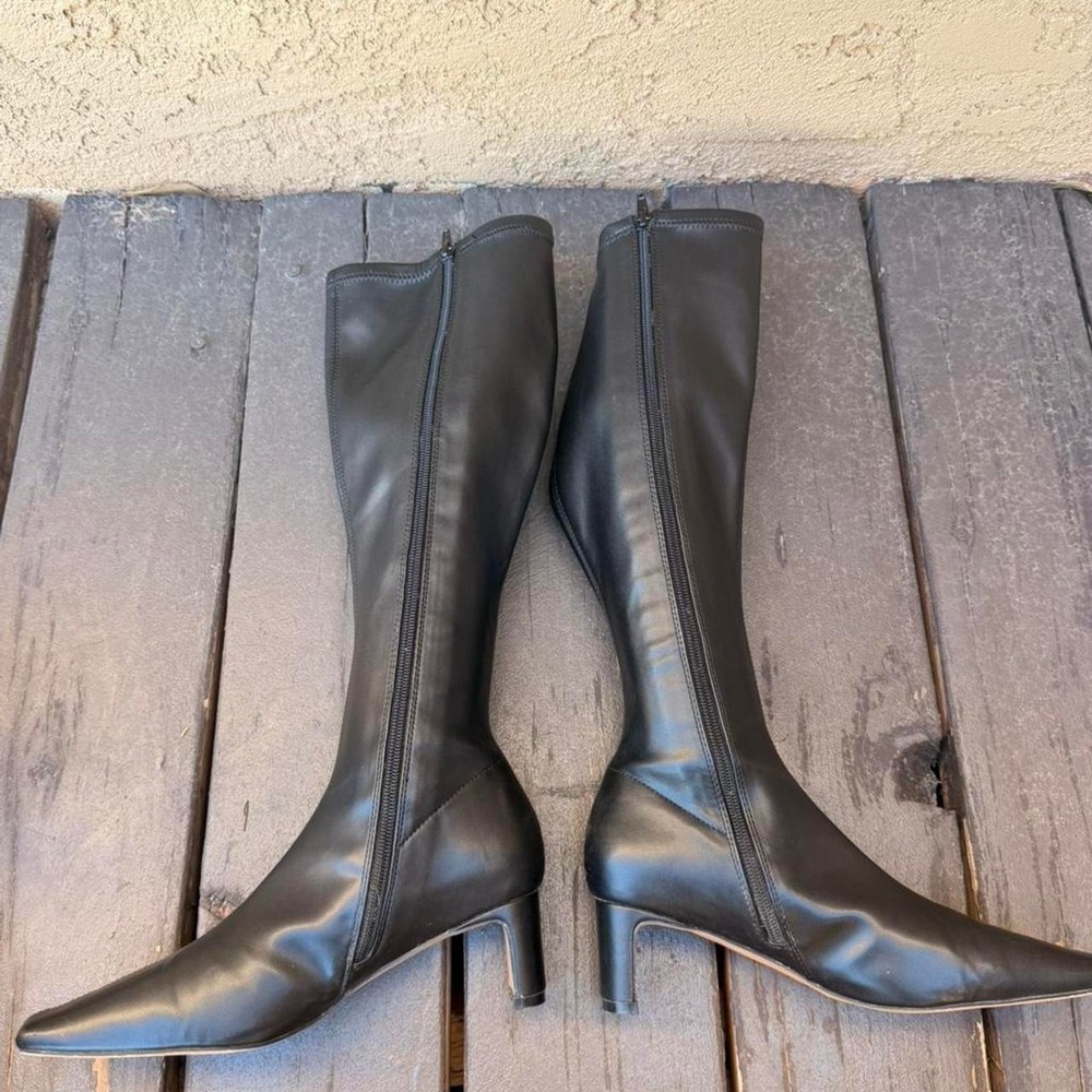 Black faux leather knee high boots with square toe - Picture 5 of 8